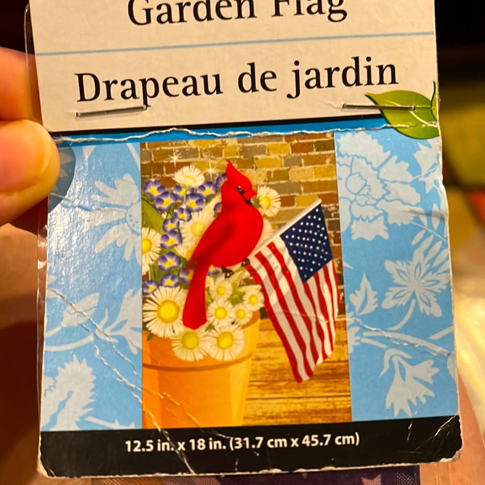 American Garden Flag & Red Bird 12.5” x 18” (31.7cm x 45.7cm)